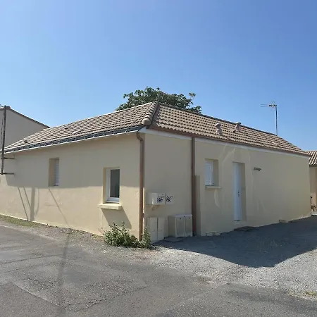 Vakantiehuis A L'ombre Du Marronnier *